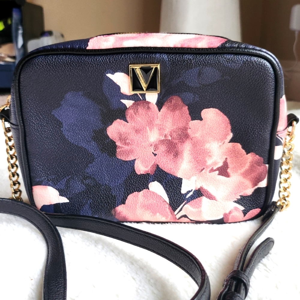 Black floral cross body purse